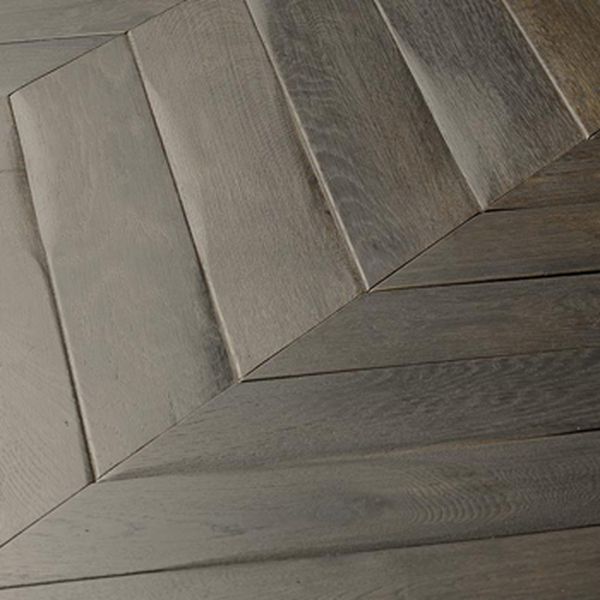 Gruppo Ceramico Cantoia, Novara - PARQUET IN LEGNO, LAMINATI E VINILICI: LAVORAZIONI PARTICOLARI